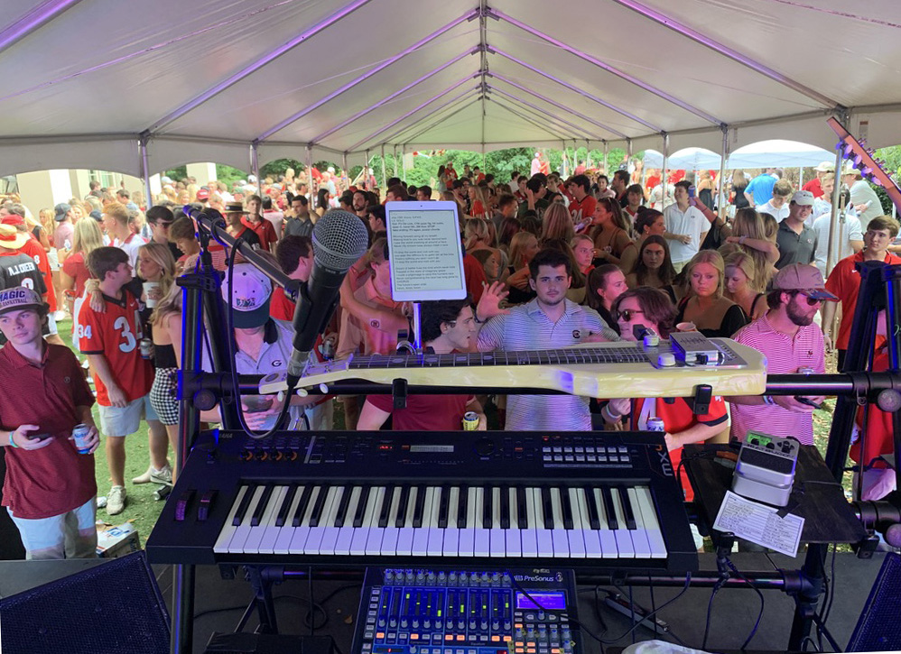 Mike McLeod at a UGA concert